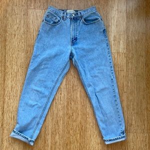 Vintage high waisted jeans